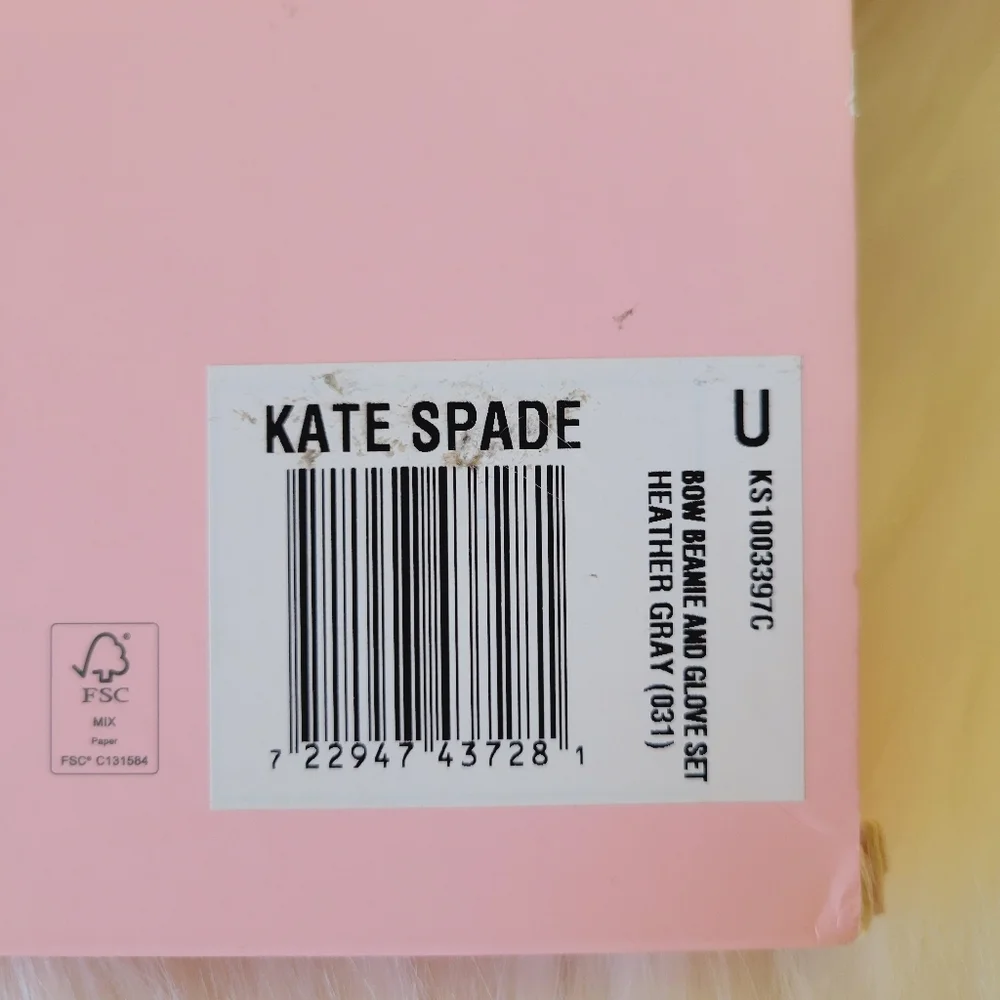 💝💝KATE SPADE NY BOW BINNIE AND GLOVE GIFT SET💝💝